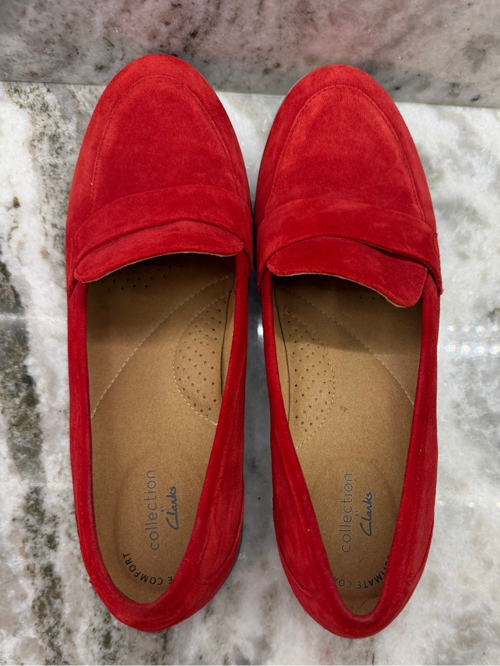 Clarks Ultimate Comfort Collection Women’s Vibrant Red Suede Penny Loafers - Picture 4 of 7